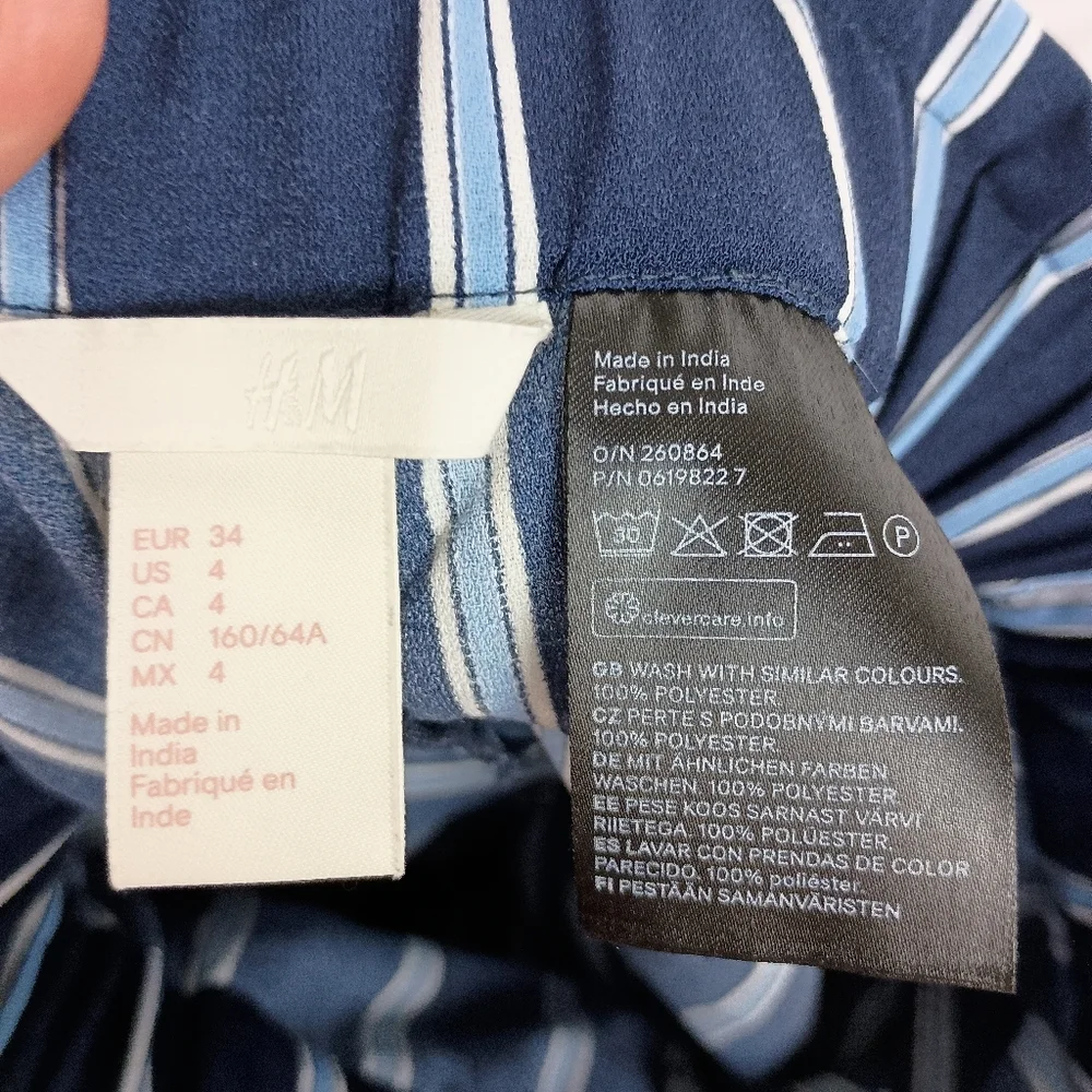 H&M Navy and White Office Siren Wide Leg Pull On Relaxed Striped Pants (#328)‎